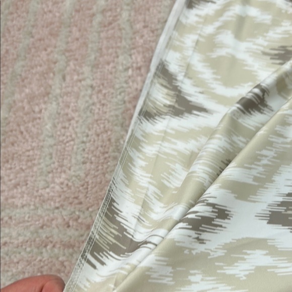 Gretchen Scott Beige Tan White Ikat Print Knee Length Dress Size Medium - Picture 14 of 14